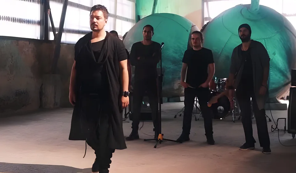 Hürriyet – Erdem Genç